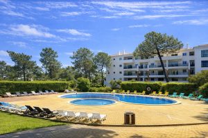 Sun | Piscina Comum | 10 Pax | Albufeira