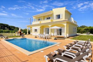 Lara Lima | Piscina Privada | 10 Pax | Albufeira